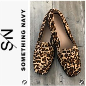NWT Something Navy Leopard Loafers